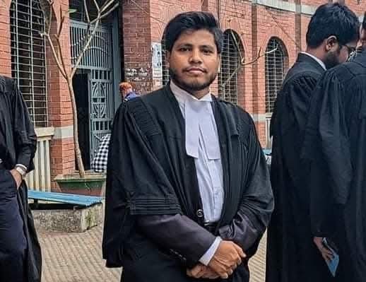 চট্টগ্রামে চিন্ময় কৃষ্ণের ভক্তদের বিক্ষোভ ও সংঘর্ষে শিক্ষানবীশ আইনজীবী নিহত